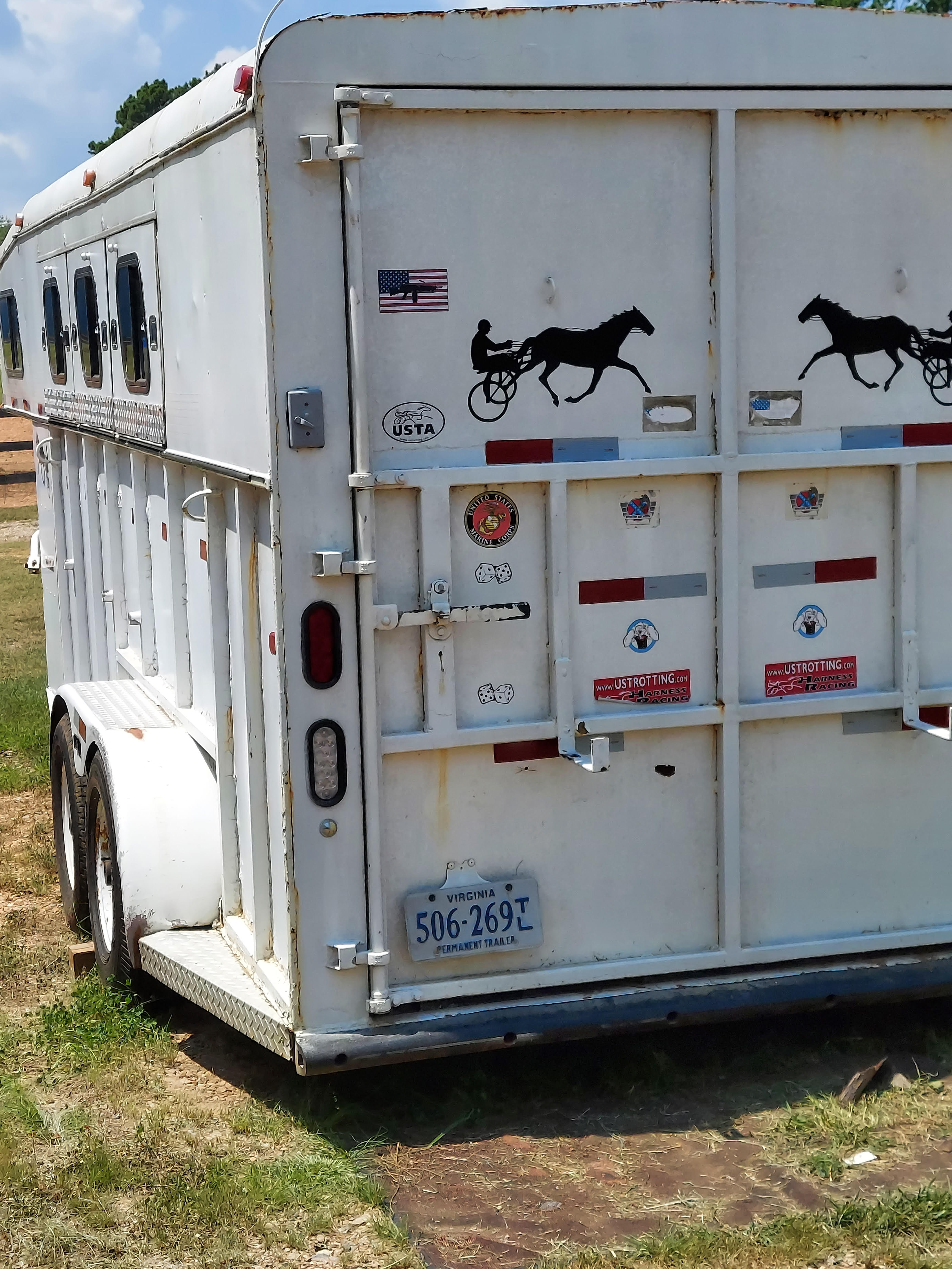 Trailers for Auction Blooded Horse